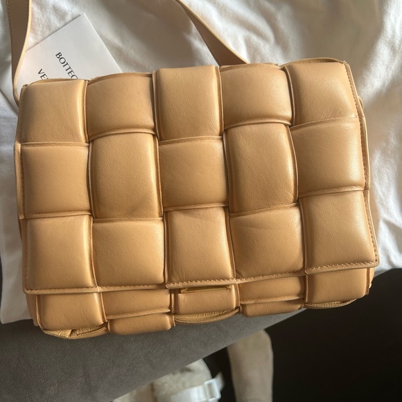 amazing like new condition Bottega cassette bag in Almond - Picture 4 of 6